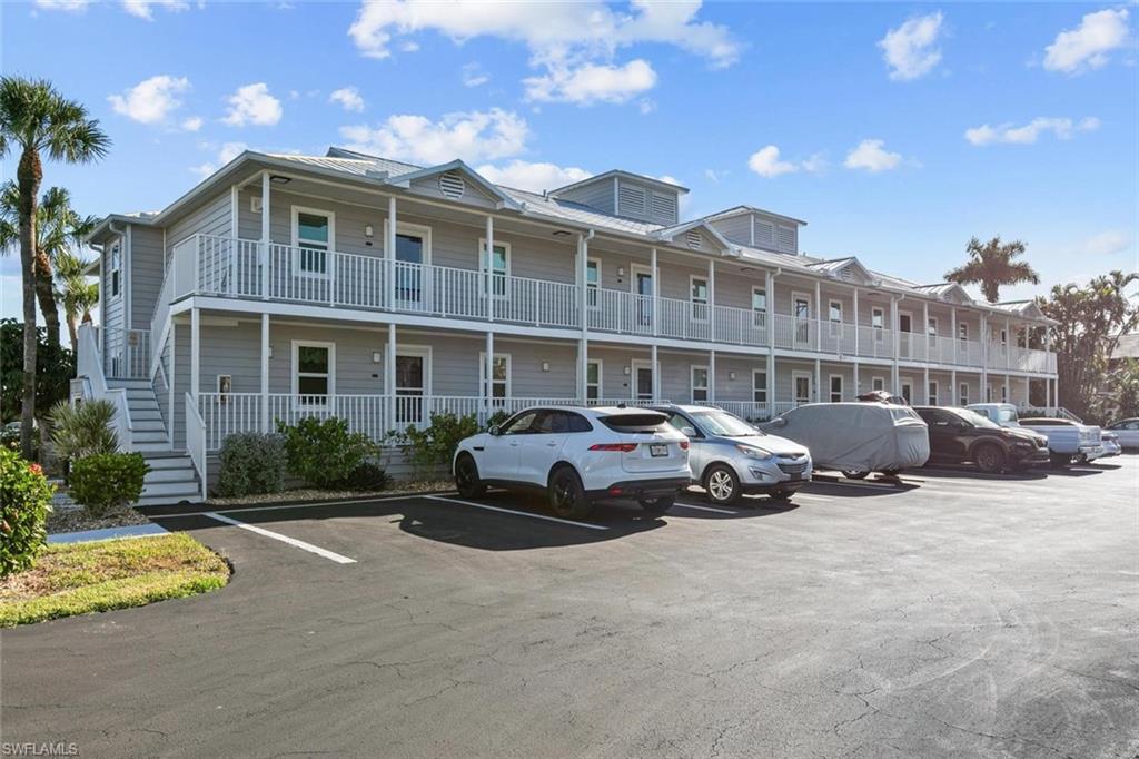 825 W Elkcam CIR # 103 Unit: 1-103