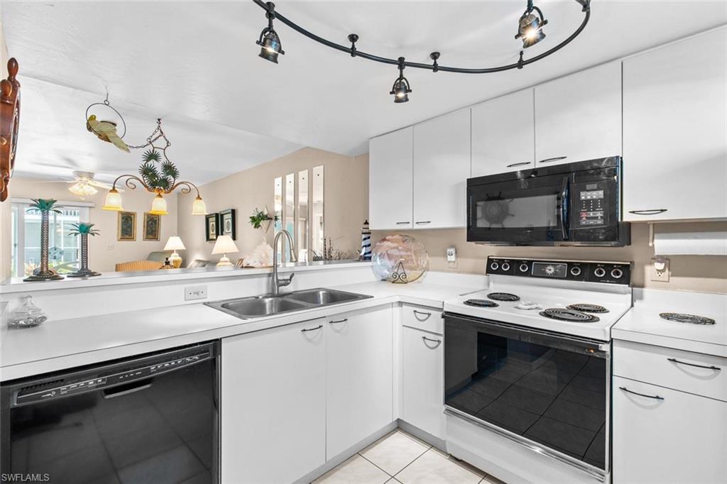 825 W Elkcam CIR # 103 Unit: 1-103