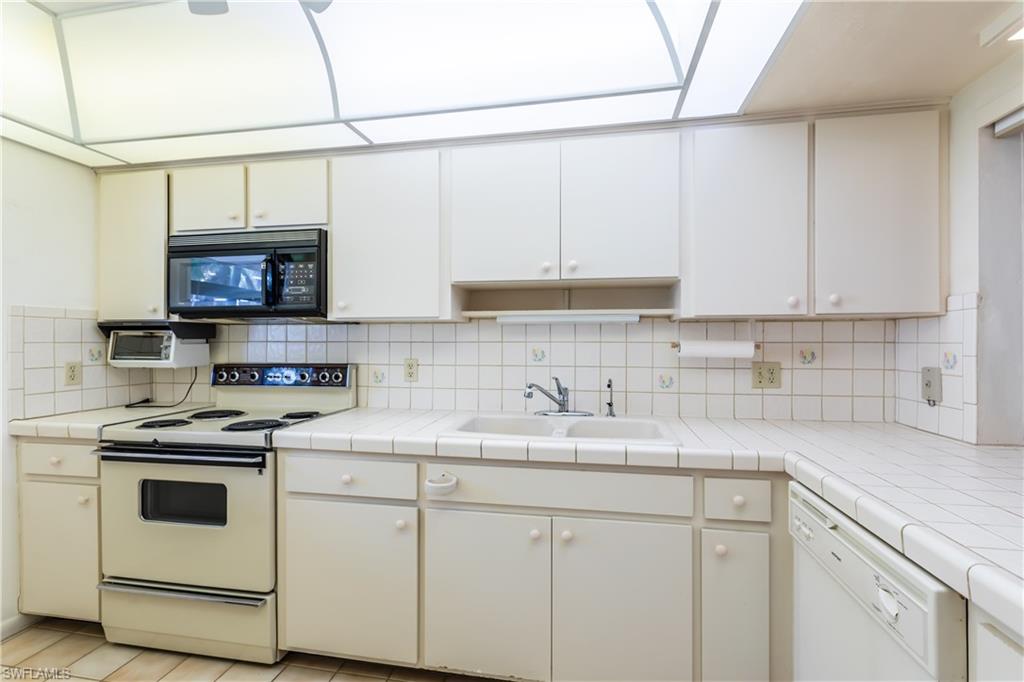 991 Collier CT # A207