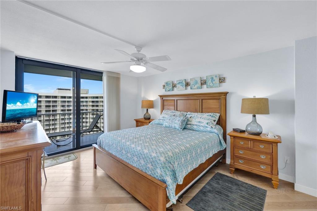 380 Seaview CT # 1812