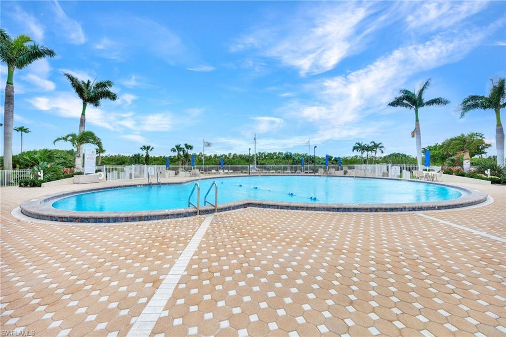 380 Seaview CT # 1812