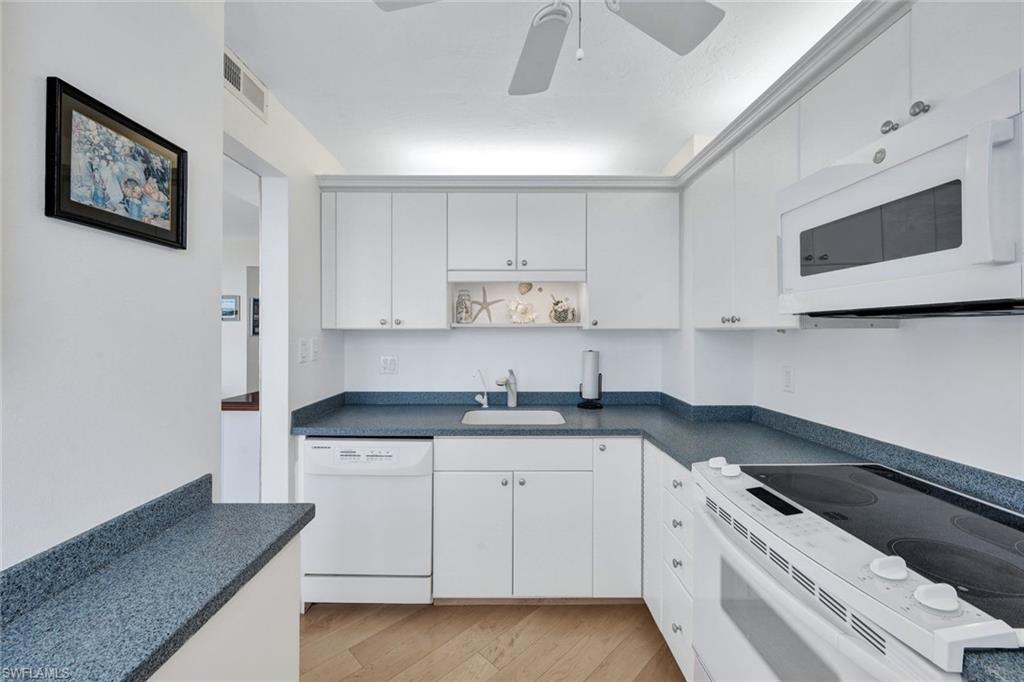 380 Seaview CT # 1812