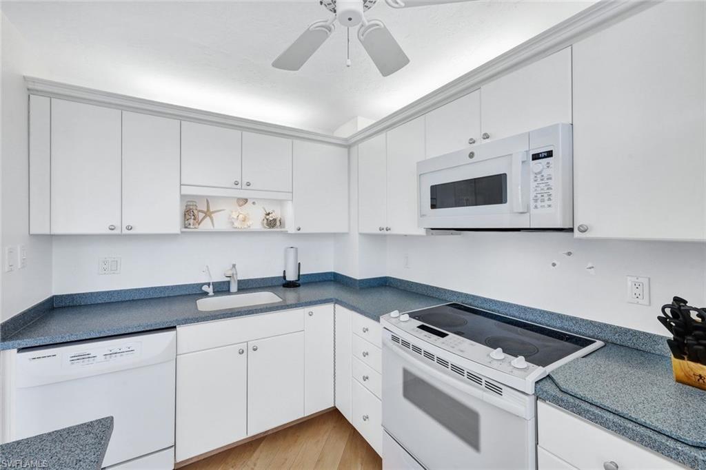 380 Seaview CT # 1812