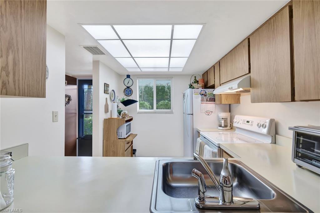 1004 Manatee RD # H103