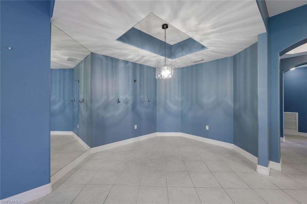 1282 Rialto WAY # 101 Unit: 8-101