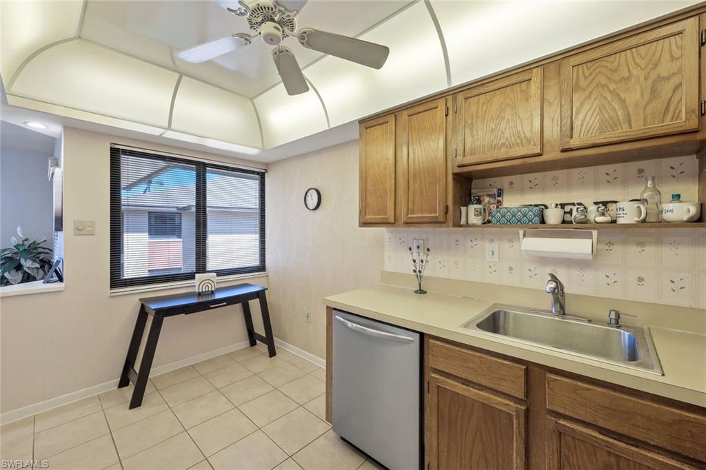 1526 Mainsail DR # 3