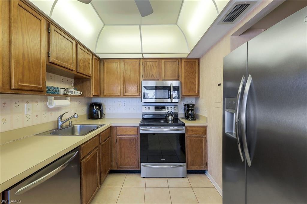 1526 Mainsail DR # 3