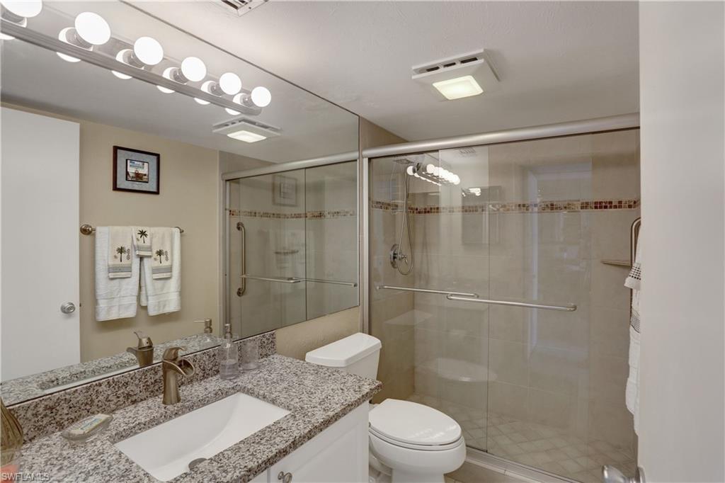 380 Seaview CT # 404