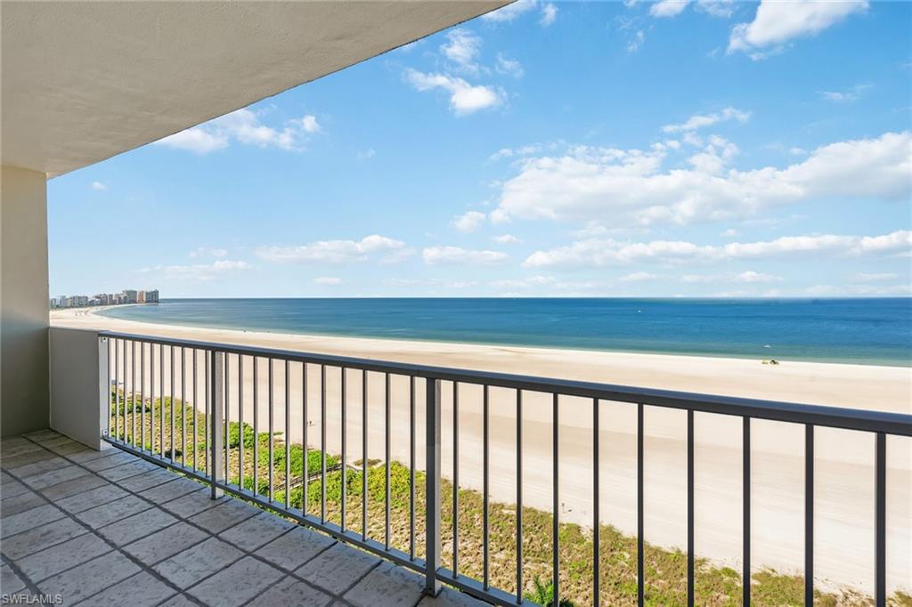 140 Seaview CT # 1703N