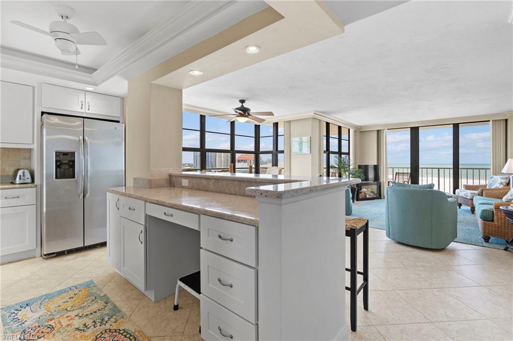 260 Seaview CT # 1006