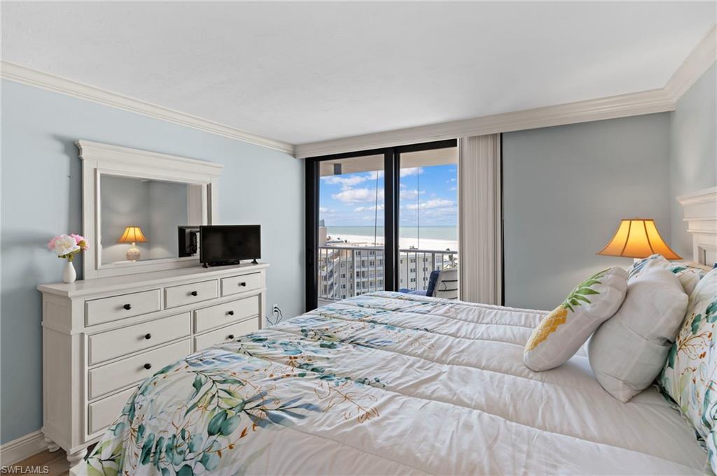 260 Seaview CT # 1006