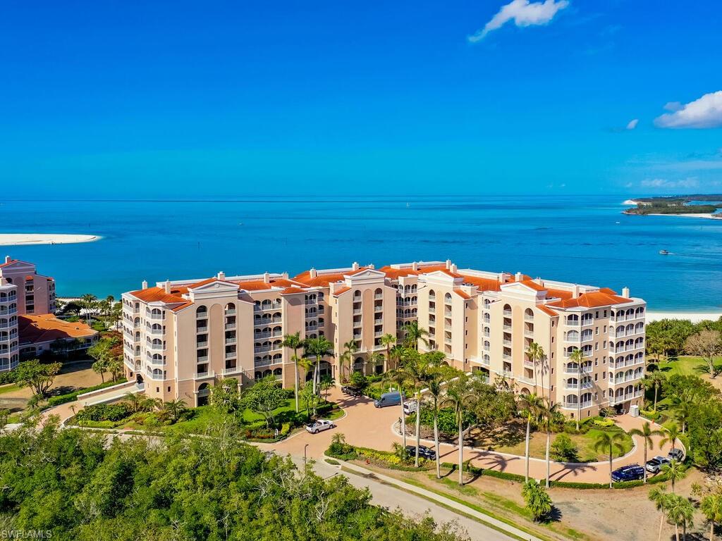 3000 Royal Marco WAY # 618 Unit: 3-618