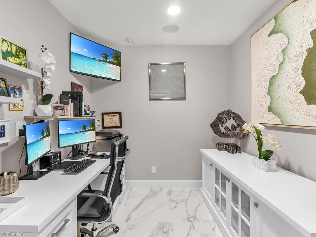 3000 Royal Marco WAY # 618 Unit: 3-618