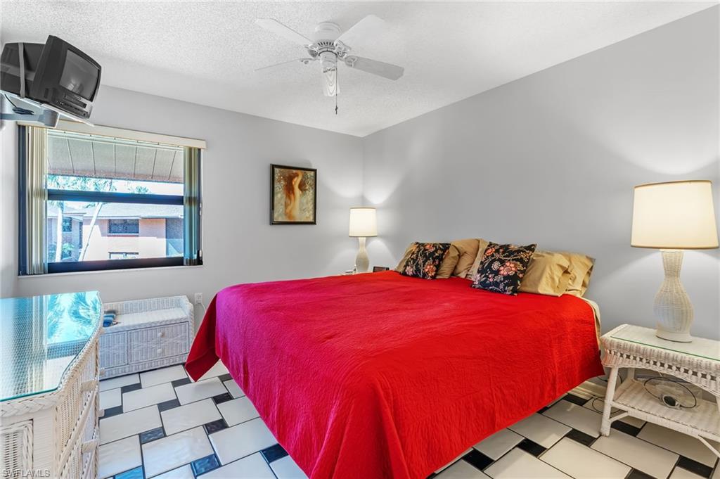 1502 Mainsail DR # 8