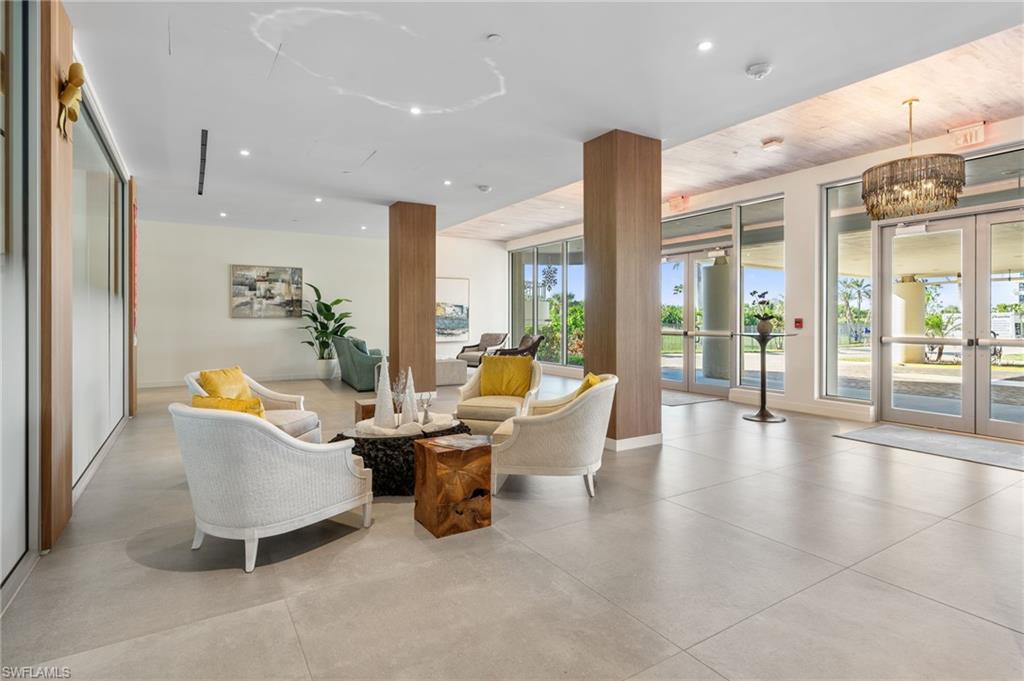 320 Seaview CT # 511 Unit: 2-511