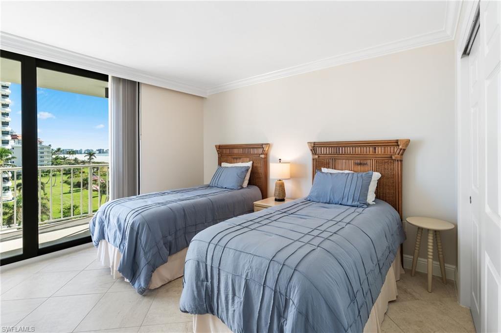 320 Seaview CT # 511 Unit: 2-511