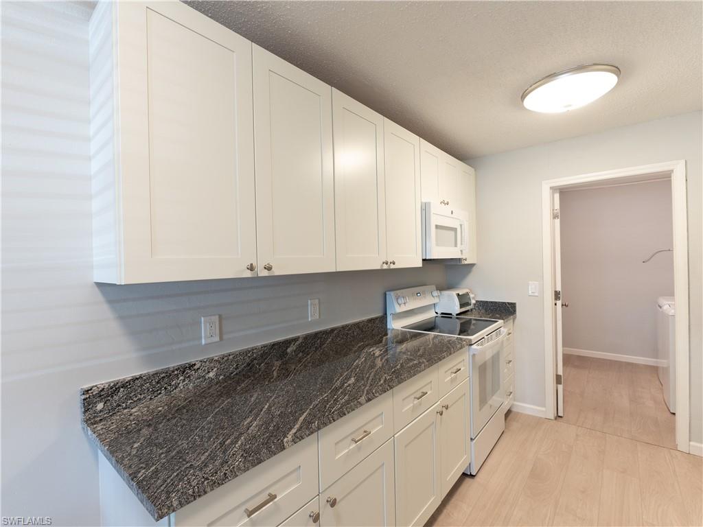 634, 642, 650 6th AVE