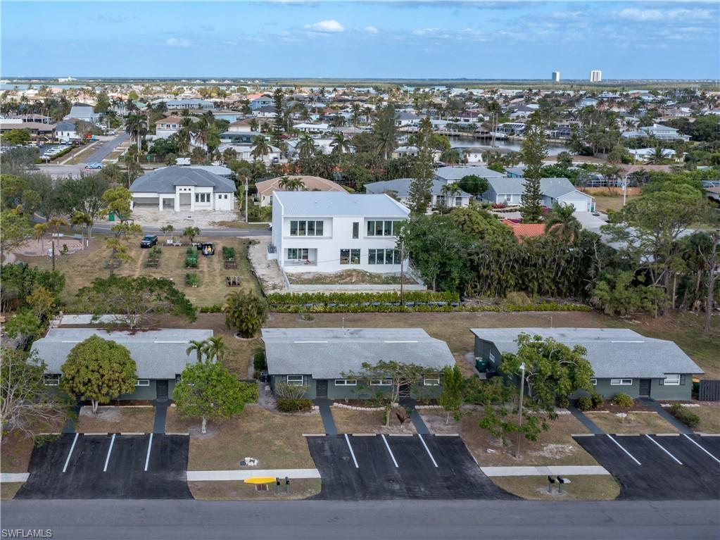 634, 642, 650 6th AVE