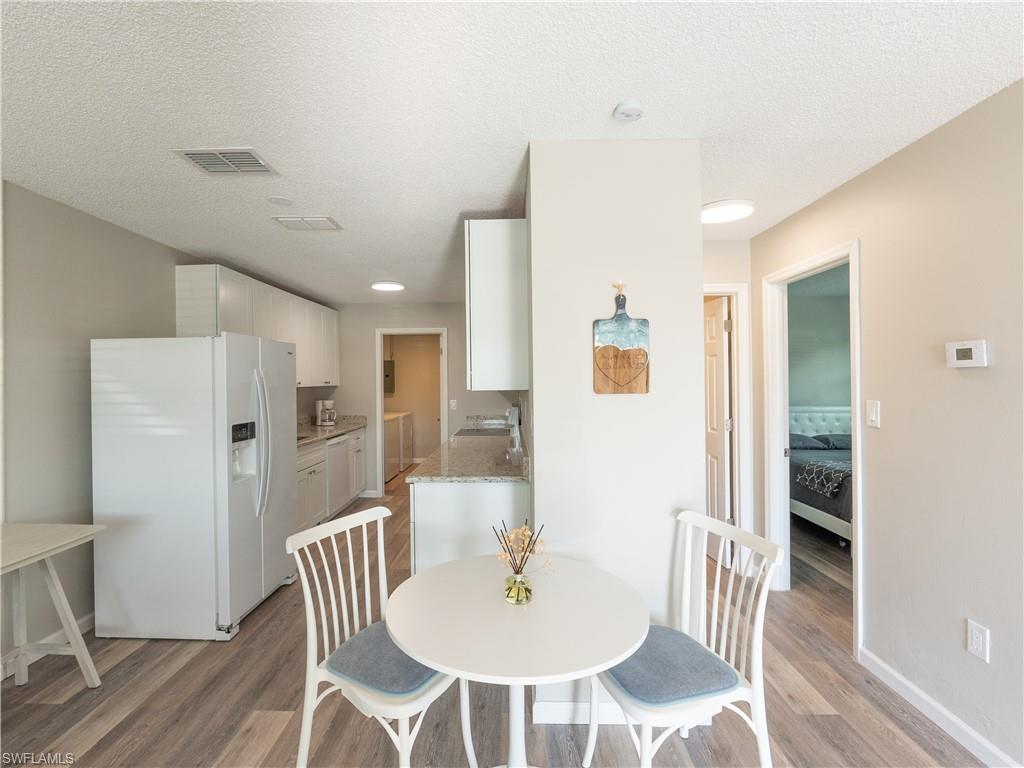 634, 642, 650 6th AVE