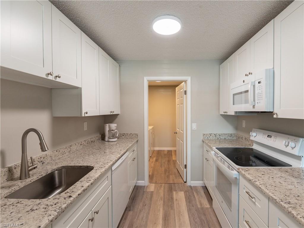 634, 642, 650 6th AVE