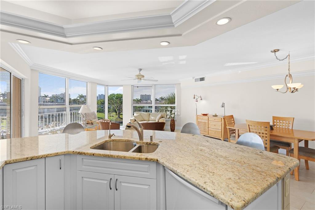 870 Collier CT # 306