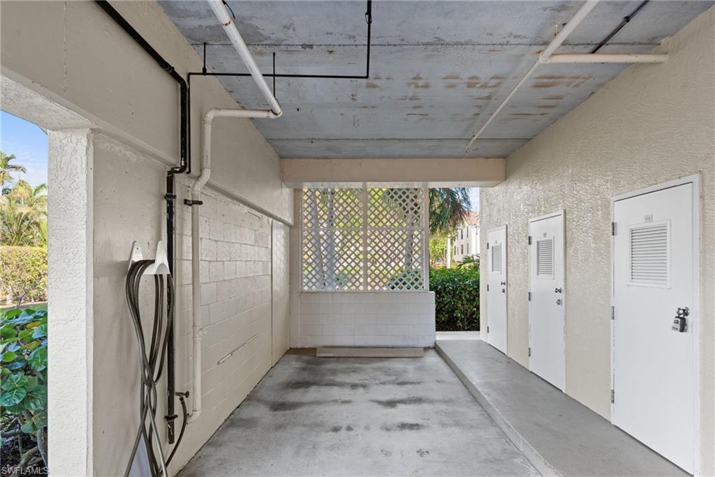 870 Collier CT # 306