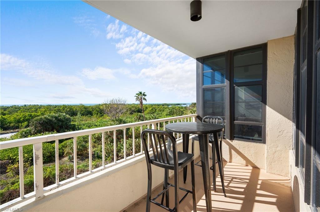 440 Seaview CT # 311