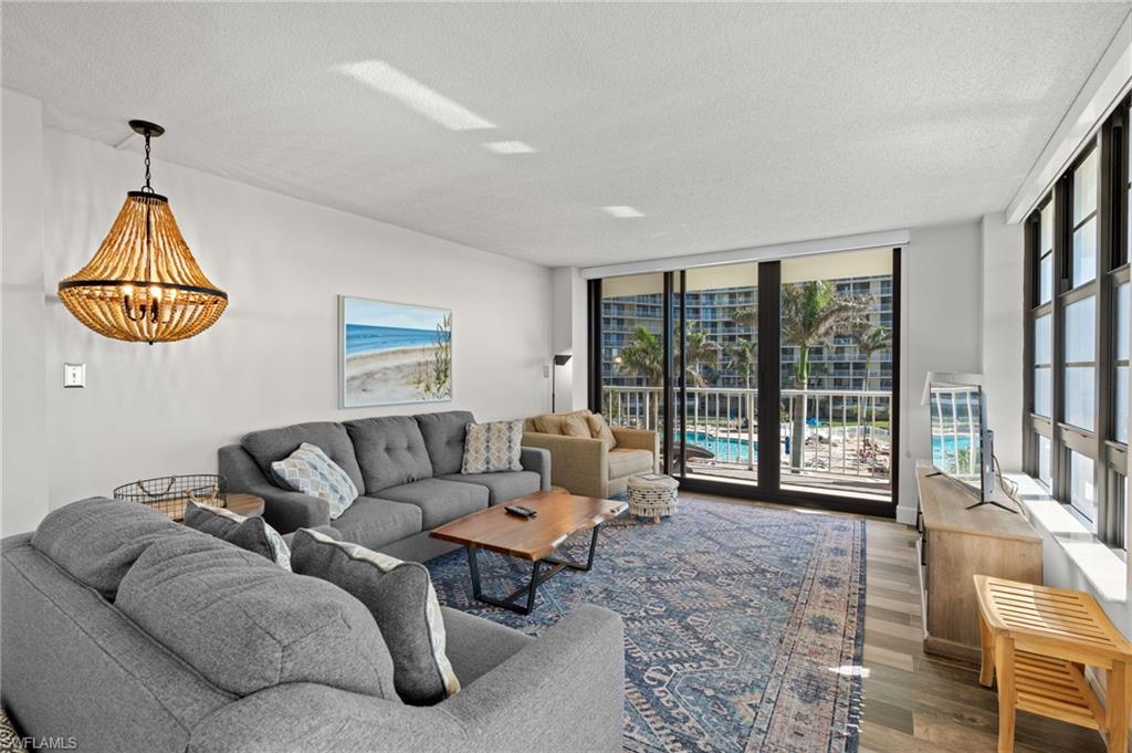 440 Seaview CT # 311