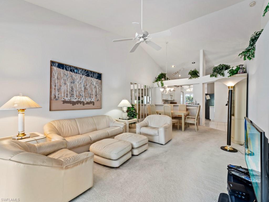 1973 W Crown Pointe BLVD