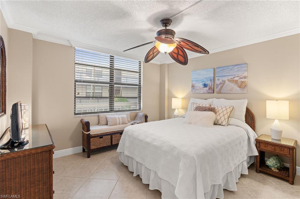 651 Seaview CT # B404