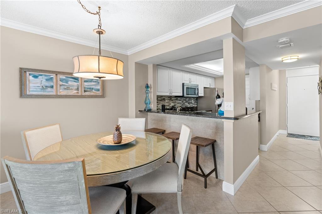 651 Seaview CT # B404