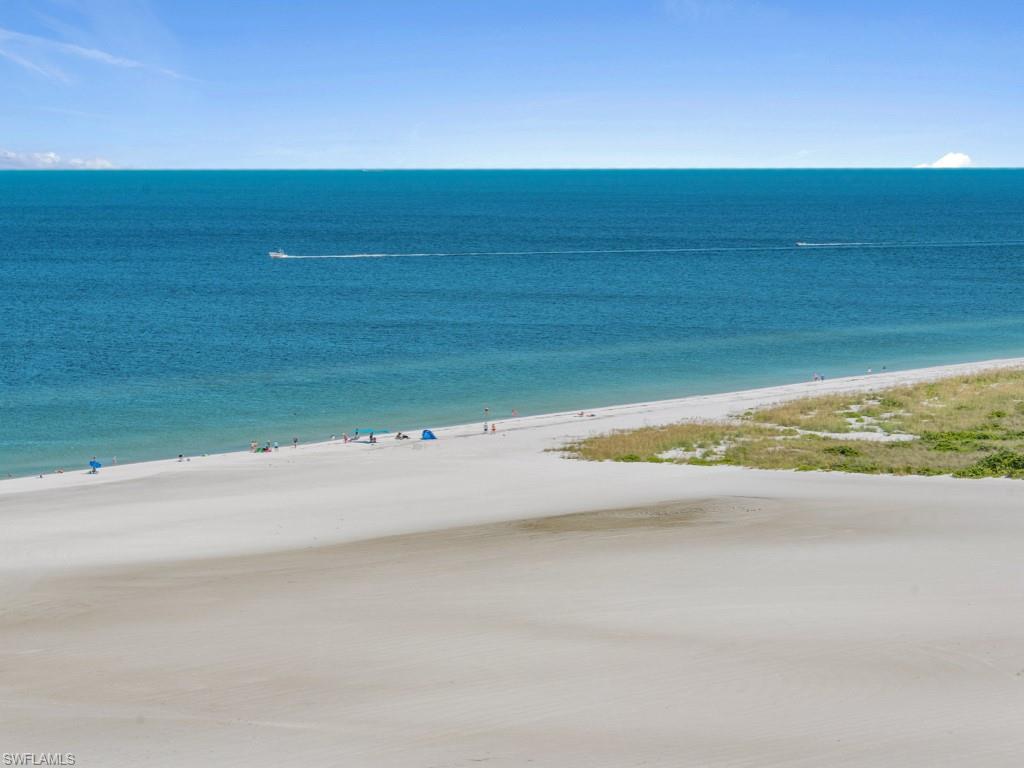 140 Seaview CT # 1703N