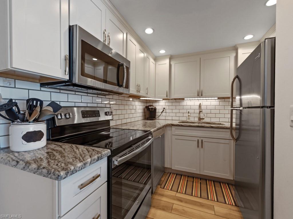 140 Seaview CT # 602S