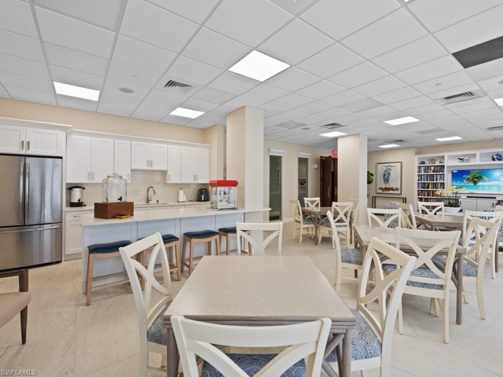 140 Seaview CT # 602S