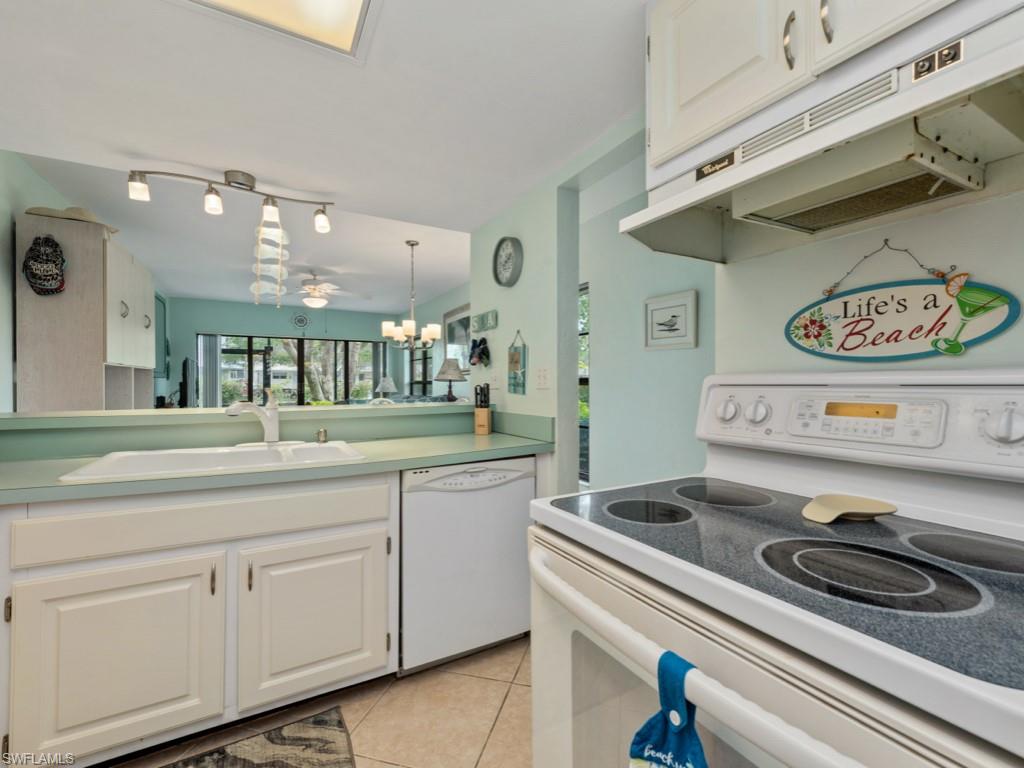 27 Greenbrier ST # 109 Unit: 6-109