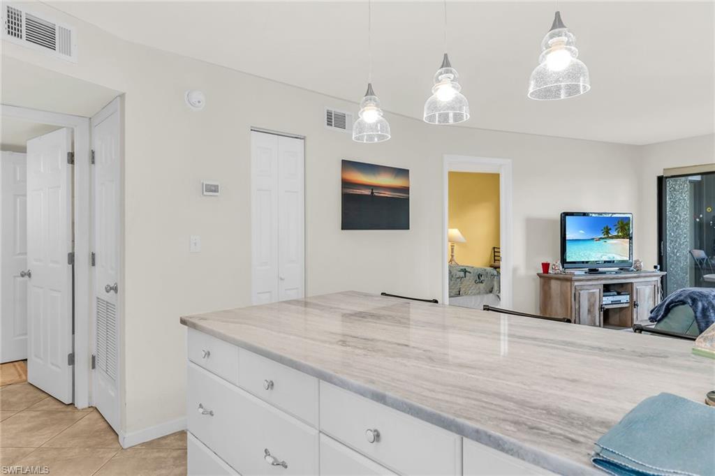 1011 Anglers CV H205