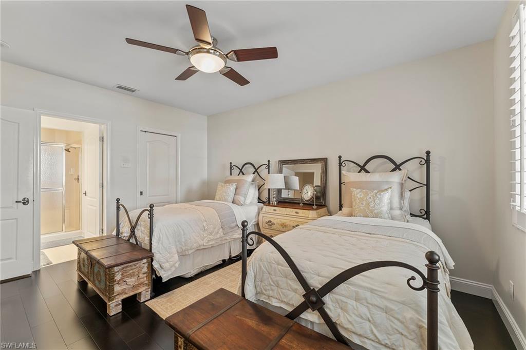 2000 Royal Marco WAY # 607