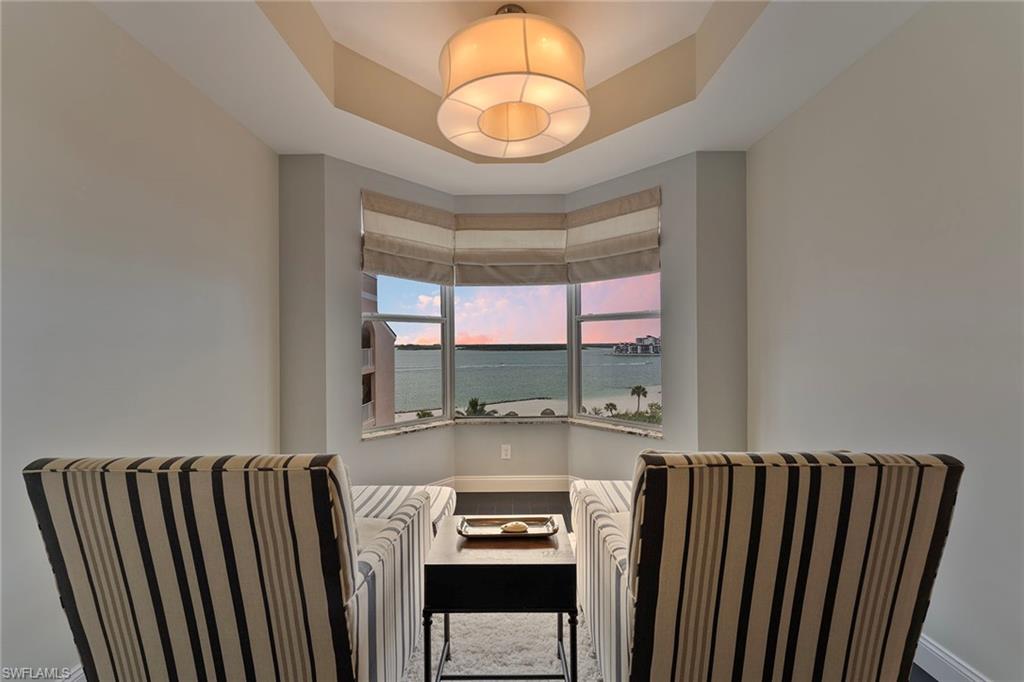 2000 Royal Marco WAY # 607