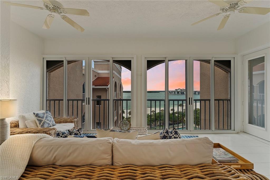 2000 Royal Marco WAY # 607