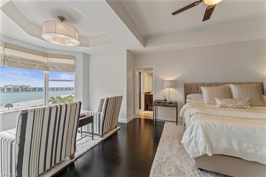 2000 Royal Marco WAY # 607