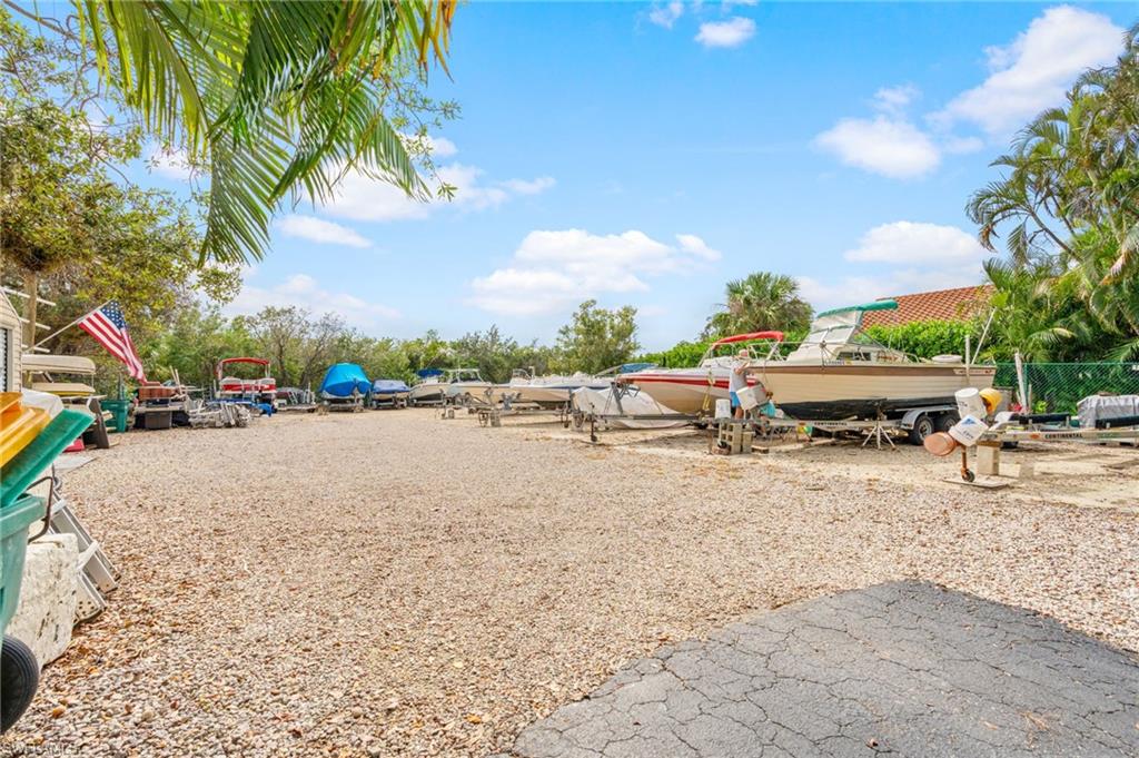 200 Stevens Landing DR # 103 Unit: B-103