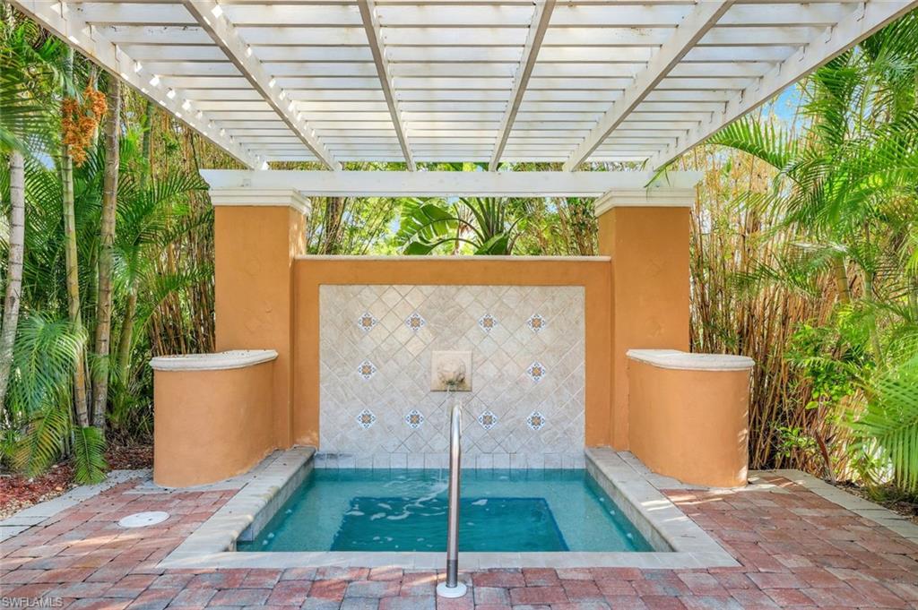 1205 Wildwood Lakes BLVD # 305