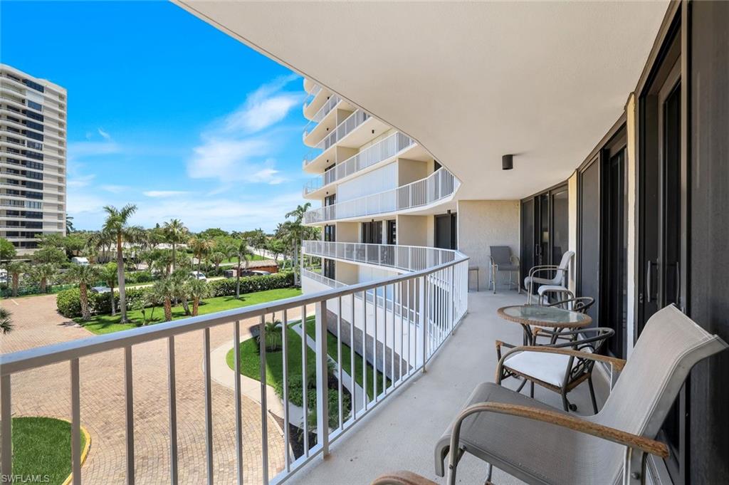320 Seaview CT # 308 Unit: 2-308
