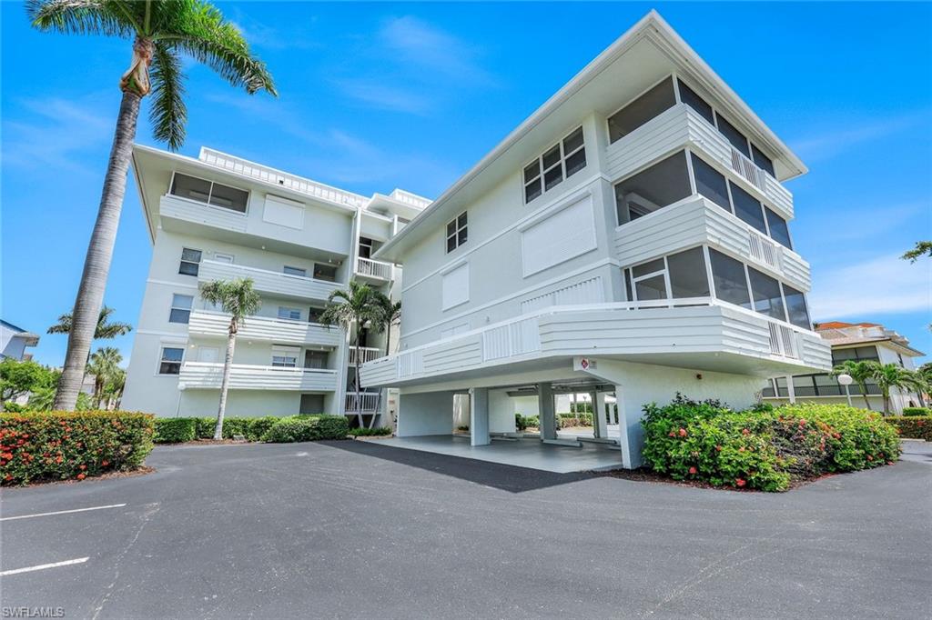 1041 Swallow AVE # 202