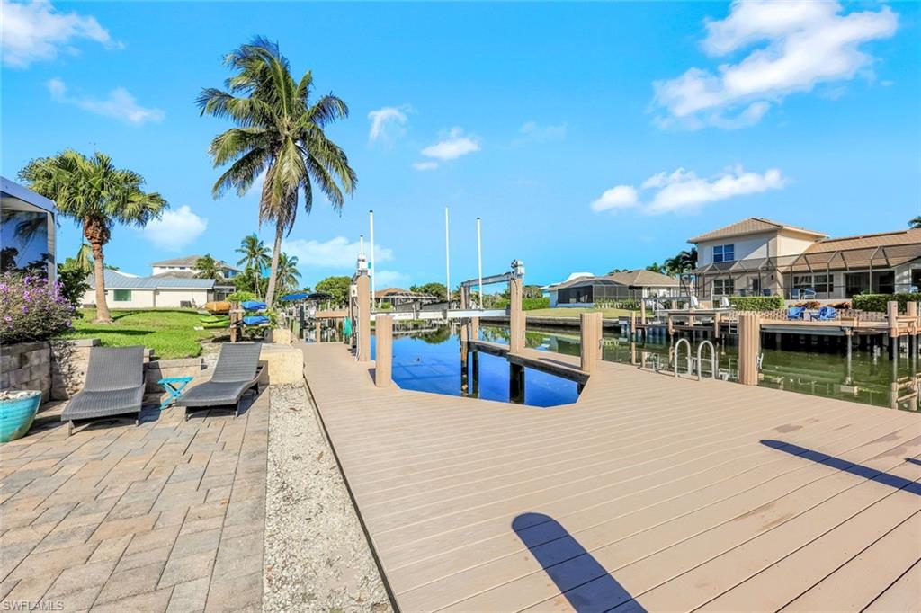 581 Spinnaker DR, MARCO ISLAND
