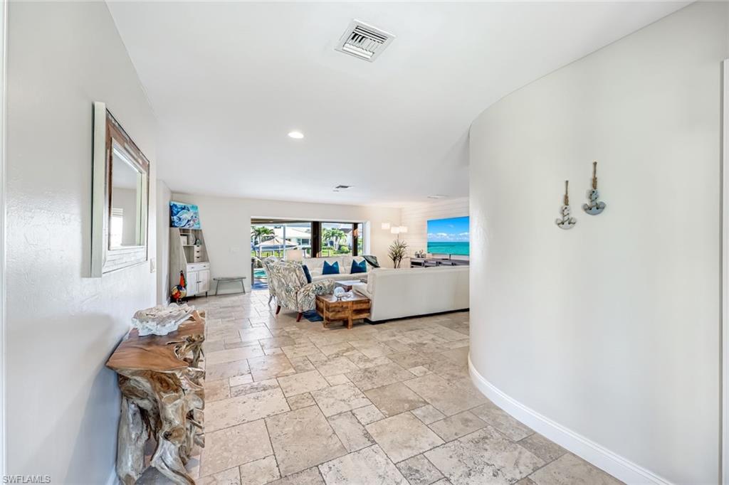 581 Spinnaker DR, MARCO ISLAND