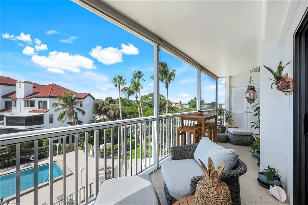 60 Pelican ST W # 407, NAPLES Unit: 407