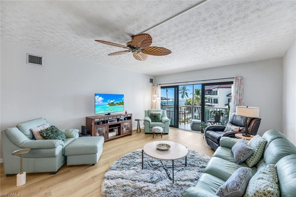 60 Pelican ST W # 407, NAPLES Unit: 407