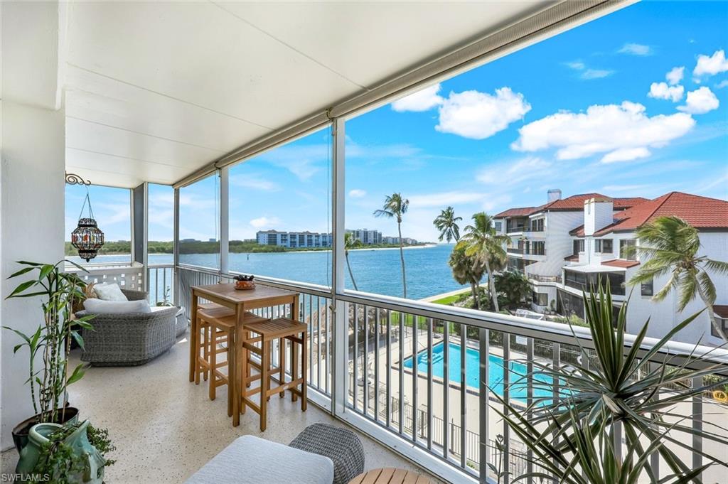 60 Pelican ST W # 407, NAPLES Unit: 407