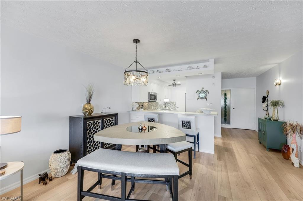 60 Pelican ST W # 407, NAPLES Unit: 407